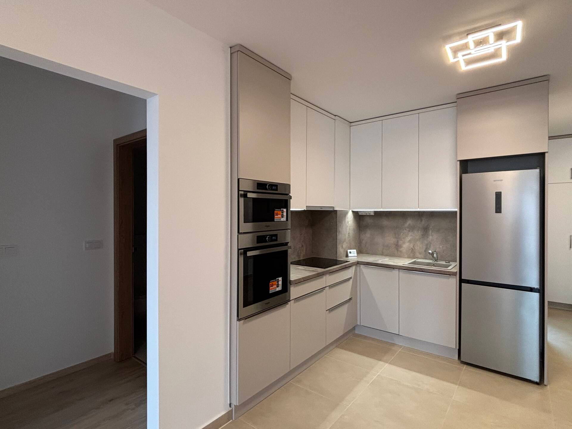 Kiadó – de nem akárkinek.