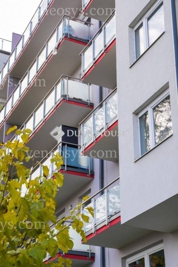 Ingatlan