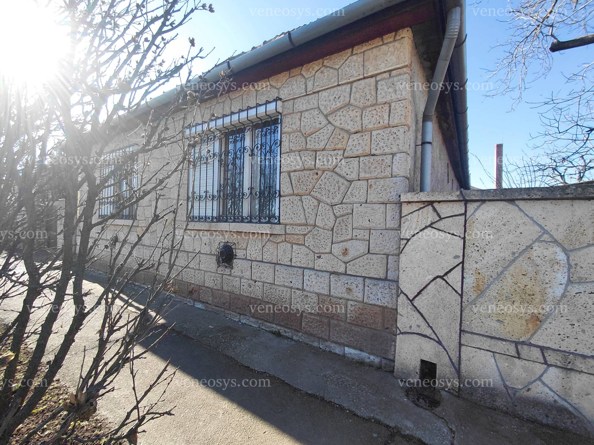 Ingatlan