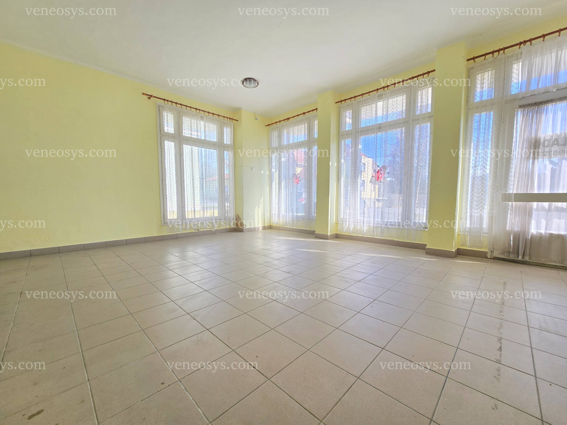 Ingatlan