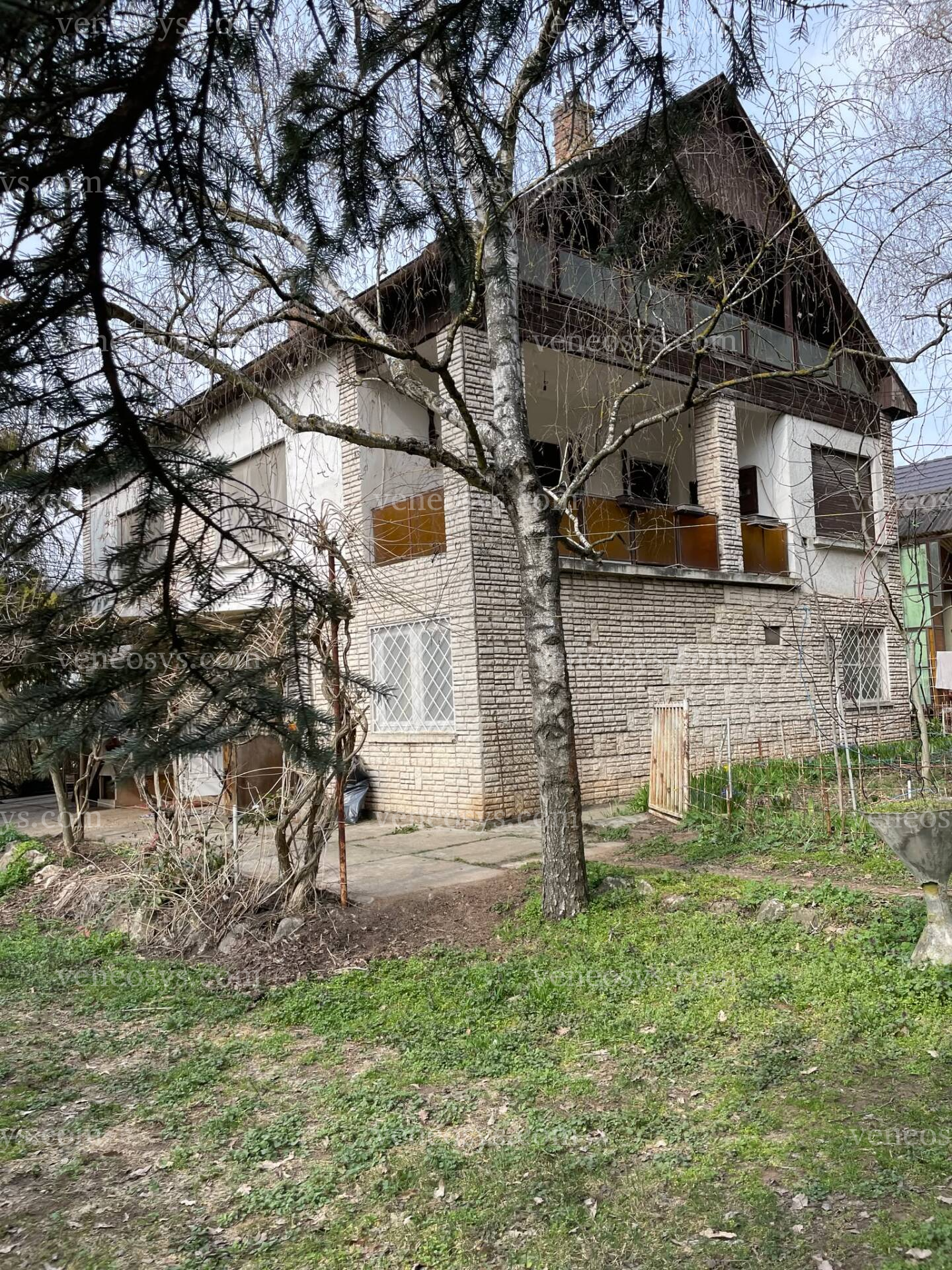 Ingatlan