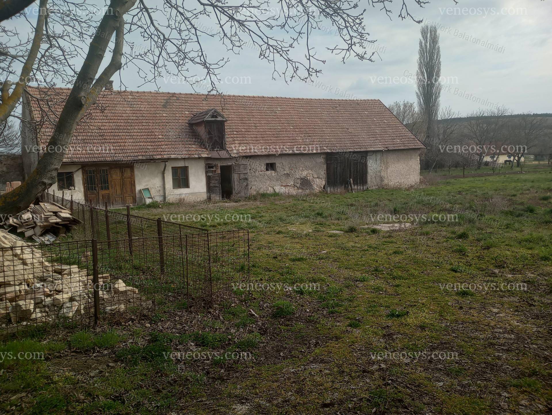 Ingatlan