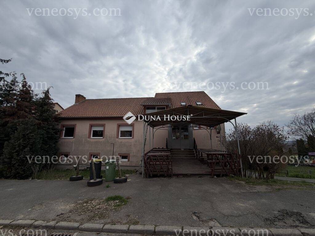 Komló