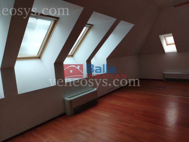 Ingatlan