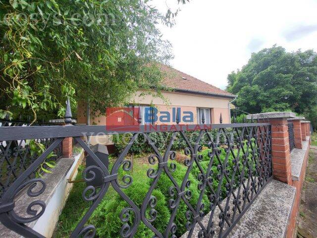 Ingatlan