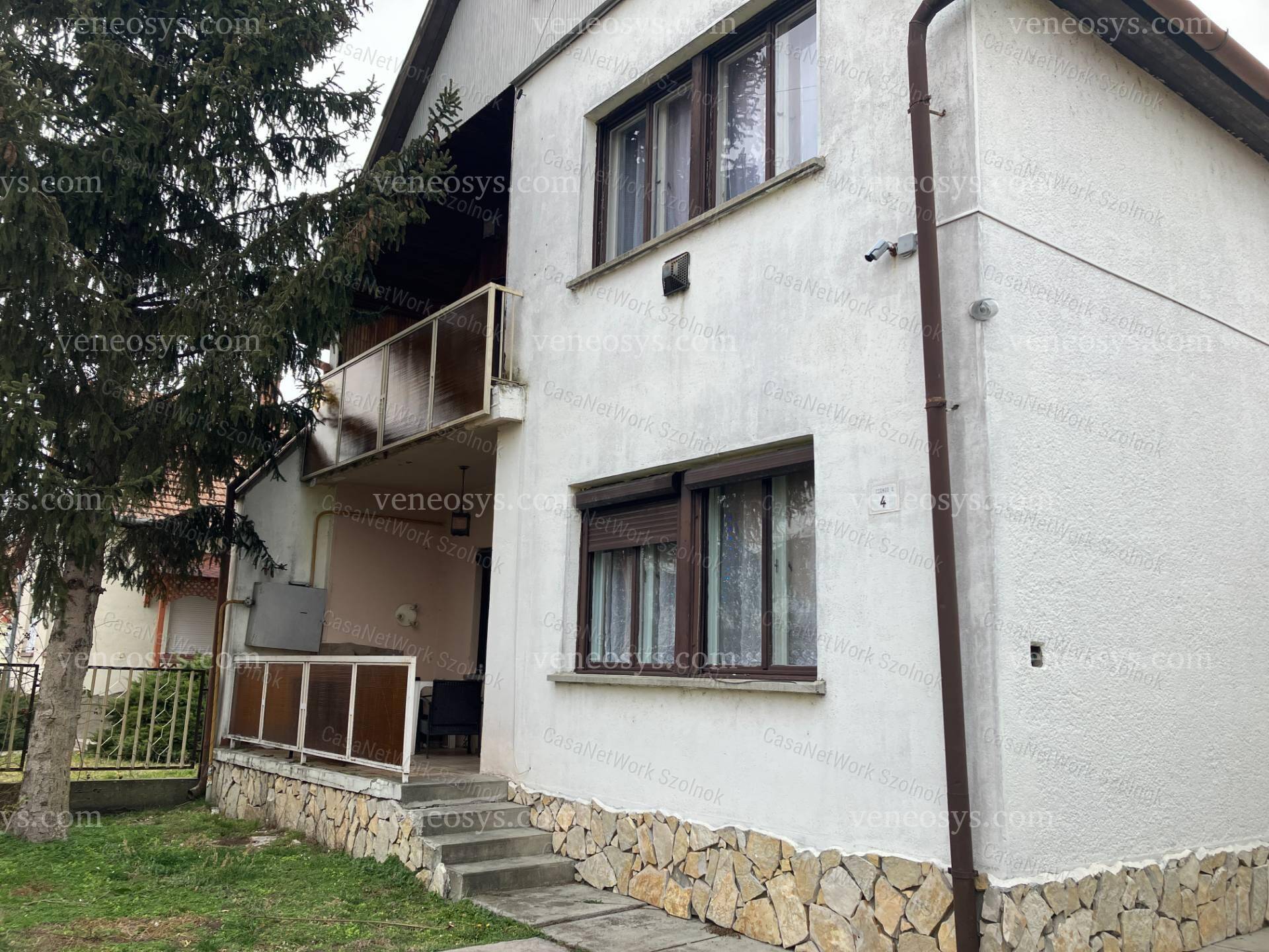 Ingatlan