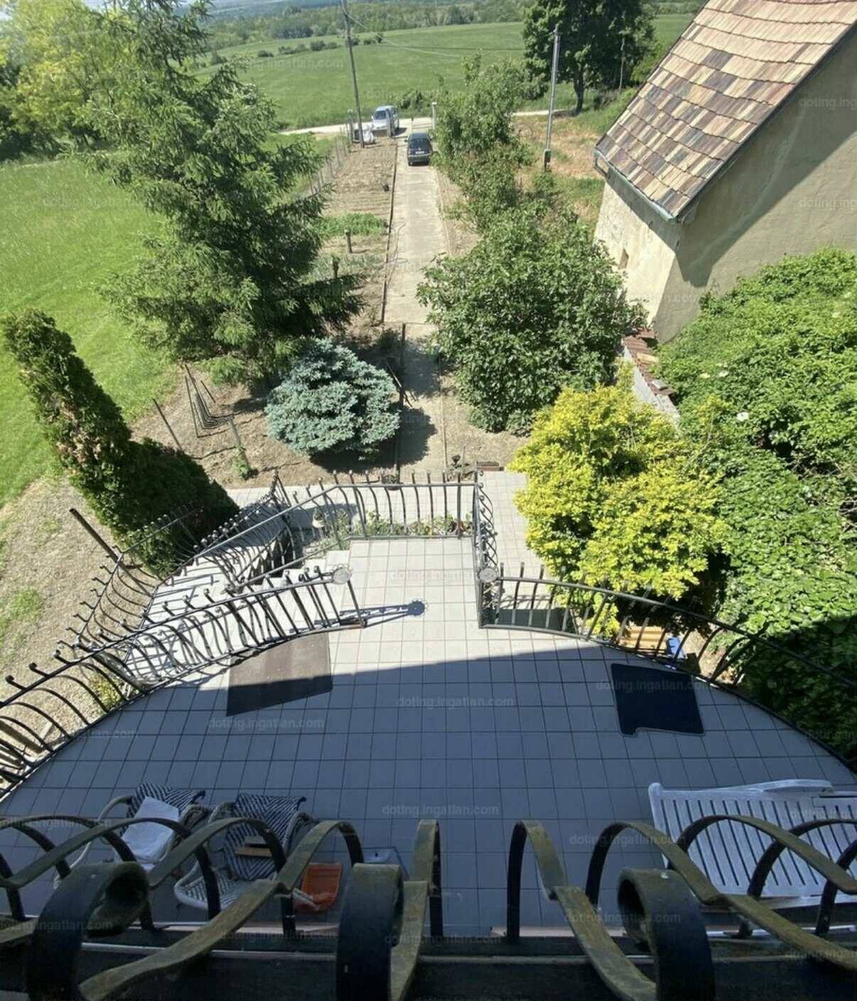 Szőlőhegy szívében, szépséges szobákkal!