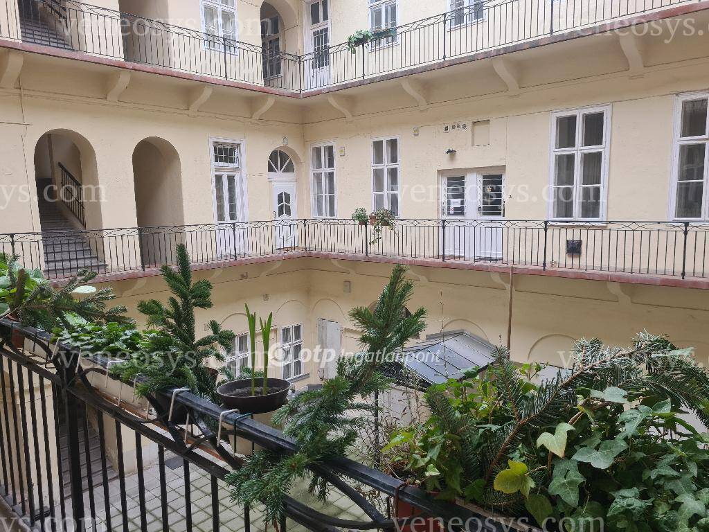 Ingatlan