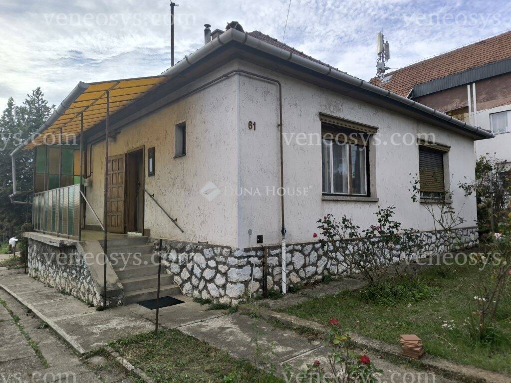 Ingatlan