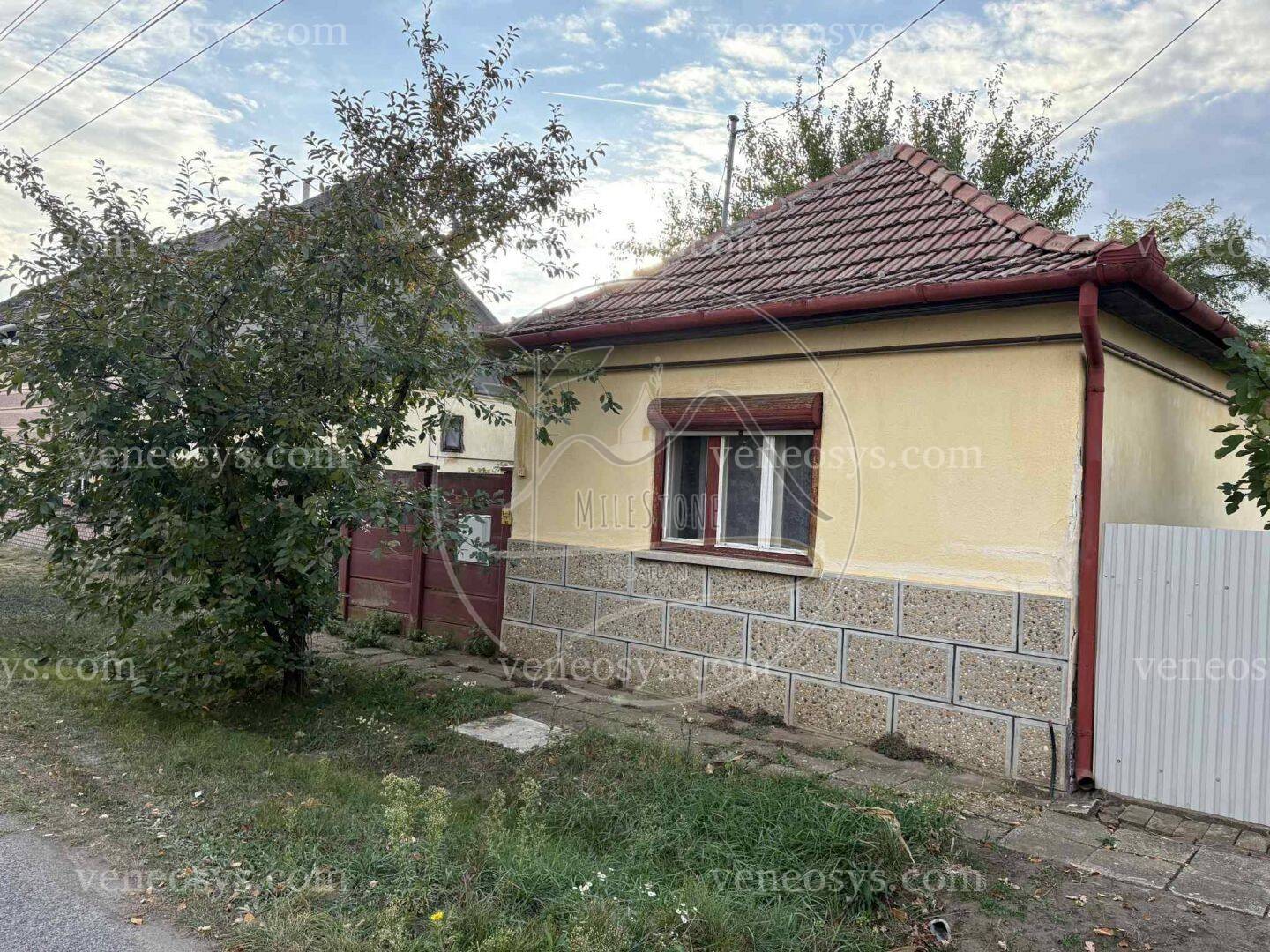 Ingatlan