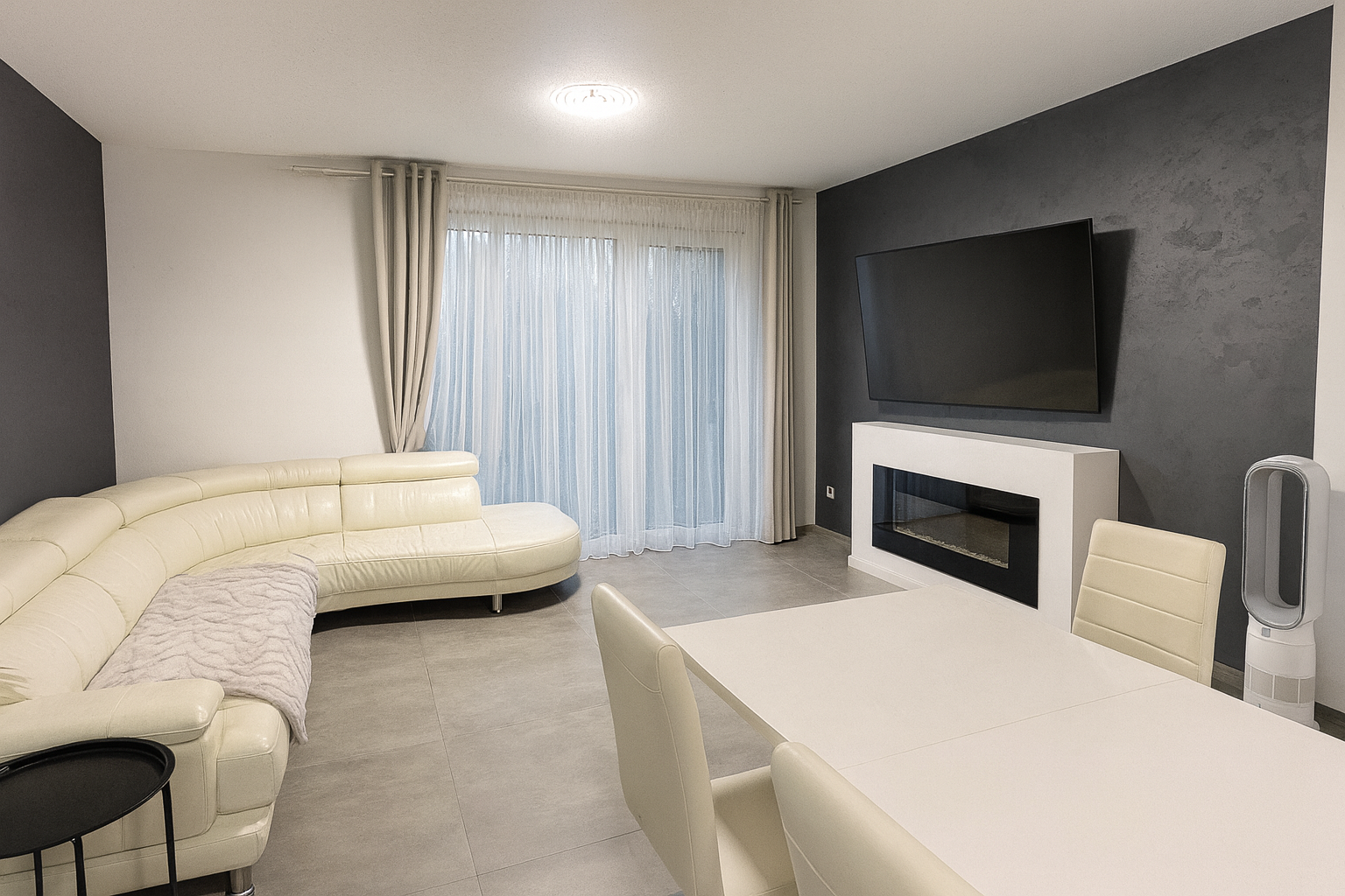 Kertkapcsolatos kényelem, lakóparki elegancia!